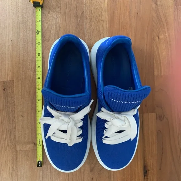 Alexander McQueen Sneakers - Picture 7 of 9